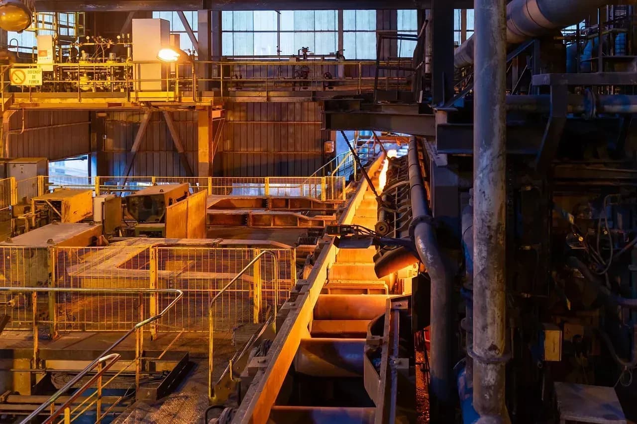 Zerstörungsfreie Reinigung von Industrieanlagen